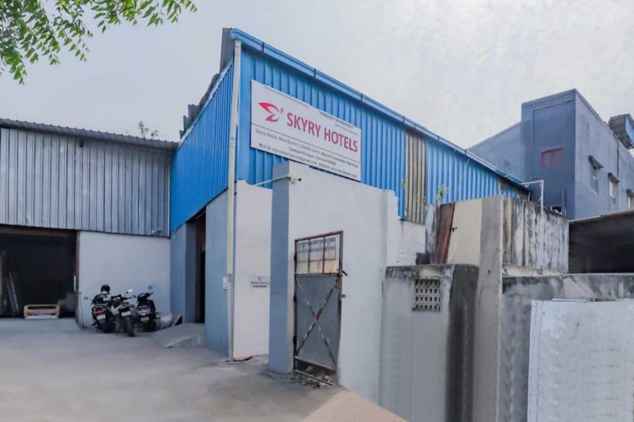 Skyry Hotel Iyyapanthangal Chennai Bagian luar foto