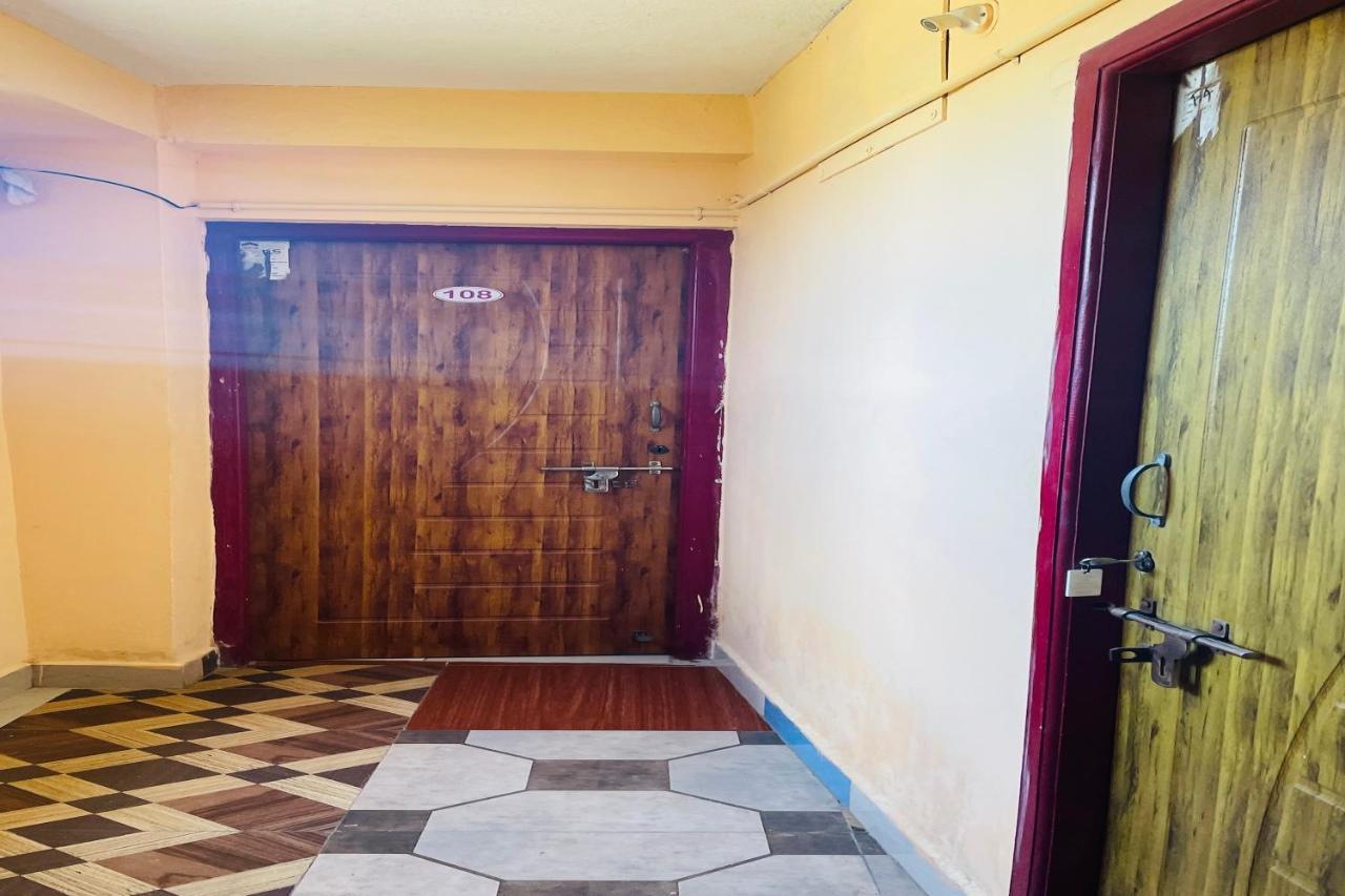 Skyry Hotel Iyyapanthangal Chennai Bagian luar foto